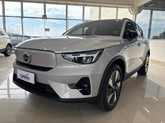 VOLVO XC40 P6 RECHARGE ELECTRIC PLUS VOLVO XC40 P6 RECHARGE ELECTRIC PLUS